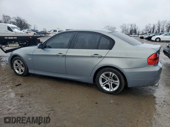 2008 BMW 3 Series 328xi z VIN WBAVC93568K040752, wystawiony jako Copart lot #45042605 z przebiegiem 162 092 mil mil oraz Czysty tytuł • Clean title. Historia ofert i sprzedaży dostępna na DreamBid. Obrazek 2.