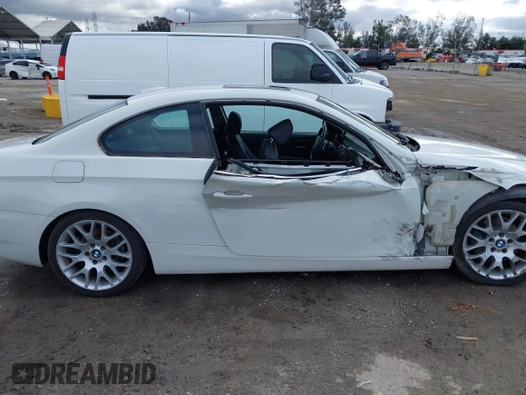 2008 BMW 3 Series 328i with VIN WBAWV13588P119231, listed as a IAAI auction lot 41732023 with 160,923 mi miles and . Bid and sale history available at DreamBid. Image 14.