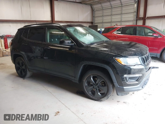 2021 Jeep Compass Latitude z VIN 3C4NJDBB9MT552064, wystawiony jako IAAI lot #42345320 z przebiegiem 57 080 mil mil oraz . Historia ofert i sprzedaży dostępna na DreamBid. Obrazek 1.