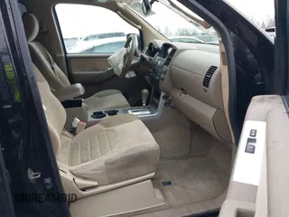 2012 Nissan Pathfinder SV z VIN 5N1AR1NB7CC605691, wystawiony jako IAAI lot #41283702 z przebiegiem 145 943 mil mil oraz . Historia ofert i sprzedaży dostępna na DreamBid. Obrazek 5.