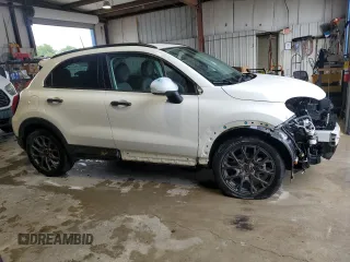 2019 FIAT 500X Urbana Edition z VIN ZFBNFYB10KP796108, wystawiony jako Copart lot #59664125 z przebiegiem 38 435 mil mil oraz Szkoda całkowita • Salvage title. Historia ofert i sprzedaży dostępna na DreamBid. Obrazek 4.