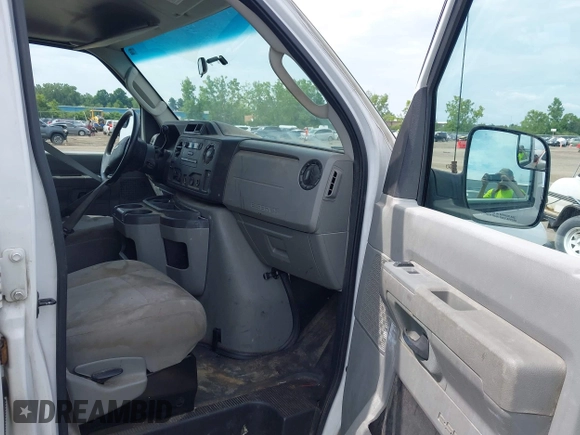 2013 Ford Econoline Cargo Commercial with VIN 1FTNE2EW8DDB33894, listed as a IAAI auction lot 42841415 with 224,026 mi miles and . Bid and sale history available at DreamBid. Image 5.