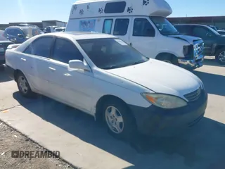2002 Toyota Camry XLE z VIN 4T1BF30K02U012652, wystawiony jako IAAI lot #41053388 z przebiegiem 219 764 mil mil oraz . Historia ofert i sprzedaży dostępna na DreamBid. Obrazek 1.