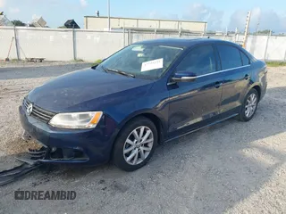 2014 Volkswagen Jetta SE with VIN 3VWD07AJ6EM417996, listed as a IAAI auction lot 42723125 with 108,952 mi miles and . Bid and sale history available at DreamBid. Image 17.