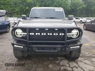 2022 Ford Bronco с VIN 1FMEE5DP5NLB44740, выставлен на аукционе Copart как лот 54820505 с пробегом 49 767 миль миль и Списание • Salvage title. История ставок и продаж доступна на DreamBid. Изображение 5.