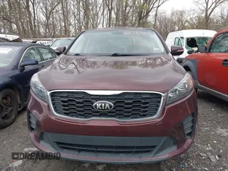 2020 Kia Sorento LX V6 with VIN 5XYPG4A53LG632551, listed as a IAAI auction lot 41878365 with 149,708 mi miles. Bid and sale history available at carsss.com. Image 6.