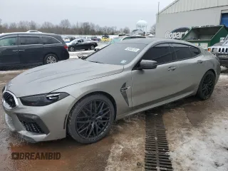 2021 BMW M8 with VIN WBSGV0C09MCF52950, listed as a Copart auction lot 82486123 with 19,581 mi miles. Bid and sale history available at carsss.com. Image 1.