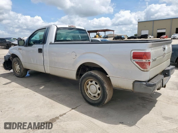 2010 Ford F-150 XL with VIN 1FTMF1CW3AKB69862, listed as a Copart auction lot 62739675 with 130,186 mi miles and Clean title. Bid and sale history available at DreamBid. Image 2.