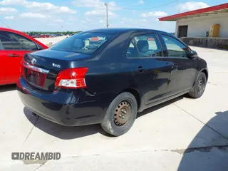 2012 Toyota Yaris z VIN JTDBT4K37CL017301, wystawiony jako IAAI lot #42217076 z przebiegiem 177 722 mil mil oraz . Historia ofert i sprzedaży dostępna na DreamBid. Obrazek 4.