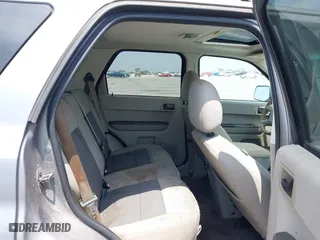 2008 Ford Escape XLT with VIN 1FMCU03178KE48057, listed as a IAAI auction lot 42082340 with 281,744 mi miles. Bid and sale history available at carsss.com. Image 8.