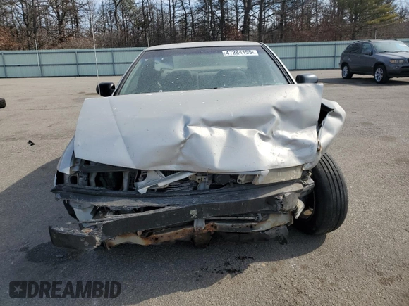 1996 Nissan Sentra XE z VIN 3N1AB41D5TL010573, wystawiony jako Copart lot #47284155 z przebiegiem 158 185 mil mil oraz Szkoda całkowita • Salvage title. Historia ofert i sprzedaży dostępna na DreamBid. Obrazek 5.