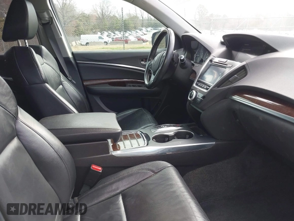 2018 Acura MDX with VIN 5J8YD3H38JL008968, listed as a IAAI auction lot 41695283 with 153,201 mi miles and . Bid and sale history available at carsss.com. Image 5.