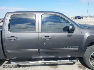 2011 Chevrolet Silverado 1500 LS with VIN 3GCPCREA2BG299534, listed as a IAAI auction lot 40703559 with 148,717 mi miles. Bid and sale history available at carsss.com. Image 13.