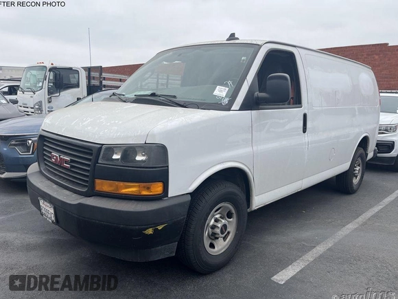 2023 GMC Savana Cargo z VIN 1GTW7AFP8P1143721, wystawiony jako IAAI lot #42383234 z przebiegiem 40 767 mil mil oraz . Historia ofert i sprzedaży dostępna na DreamBid. Obrazek 2.