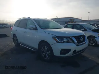 2020 Nissan Pathfinder SL with VIN 5N1DR2CNXLC576400, listed as a IAAI auction lot 41855270 with 158,502 mi miles. Bid and sale history available at carsss.com. Image 1.