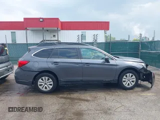 2018 Subaru Outback Premium с VIN 4S4BSACC3J3243070, выставлен на аукционе IAAI как лот 42291285 с пробегом 196 748 миль миль и . История ставок и продаж доступна на DreamBid. Изображение 14.