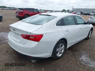 2024 Chevrolet Malibu LT with VIN 1G1ZD5ST8RF123029, listed as a IAAI auction lot 42212801 with 42,100 mi miles and . Bid and sale history available at carsss.com. Image 4.