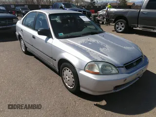 1997 Honda Civic DX z VIN 2HGEJ6522VH528823, wystawiony jako IAAI lot #41780578 z przebiegiem 241 346 mil mil oraz . Historia ofert i sprzedaży dostępna na DreamBid. Obrazek 1.