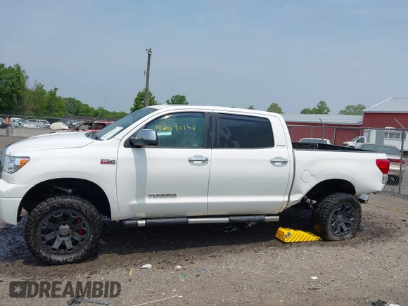 2013 Toyota Tundra Limited z VIN 5TFHY5F17DX295216, wystawiony jako IAAI lot #42390140 z przebiegiem 230 902 mil mil oraz . Historia ofert i sprzedaży dostępna na DreamBid. Obrazek 14.