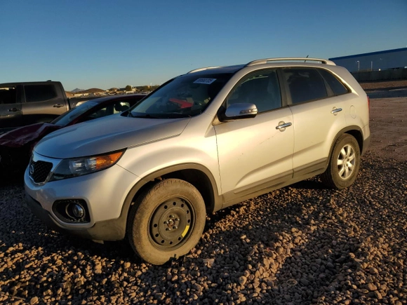 2011 Kia Sorento LX with VIN 5XYKT3A16BG153987, listed as a Copart auction lot 88660705 with 162,317 mi miles and Salvage Title. Bid and sale history available at DreamBid. Image 1.