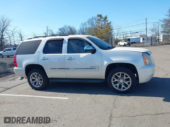 2009 GMC Yukon SLT 4SB with VIN 1GKFK33079R251967, listed as a IAAI auction lot 41901508 with 186,900 mi miles and . Bid and sale history available at DreamBid. Image 13.