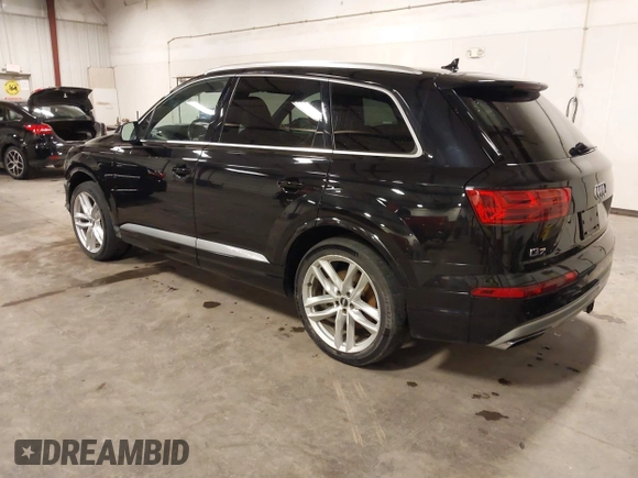 2017 Audi Q7 Prestige with VIN WA1VABF71HD043036, listed as a IAAI auction lot 42255140 with 90,009 mi miles and . Bid and sale history available at DreamBid. Image 3.