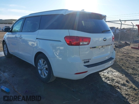2017 Kia Sedona LX with VIN KNDMB5C15H6315754, listed as a IAAI auction lot 41428668 with 46,023 mi miles. Bid and sale history available at carsss.com. Image 3.
