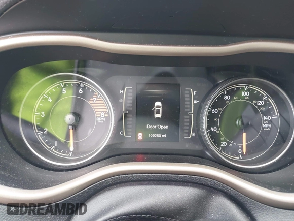 2018 Jeep Cherokee Latitude with VIN 1C4PJLCX1JD513919, listed as a IAAI auction lot 41794393 with 109,250 mi miles and . Bid and sale history available at DreamBid. Image 7.
