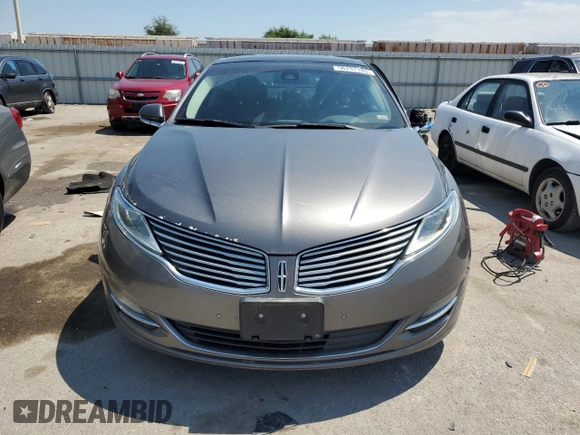2014 Lincoln MKZ Hybrid z VIN 3LN6L2LU3ER806204, wystawiony jako Copart lot #56291185 z przebiegiem 258 082 mil mil oraz Szkoda całkowita • Salvage title. Historia ofert i sprzedaży dostępna na DreamBid. Obrazek 5.