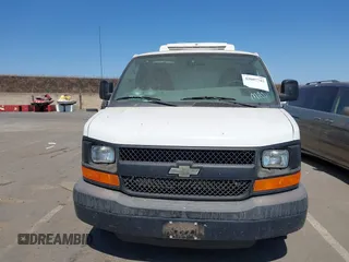 2012 Chevrolet Express Cargo z VIN 1GCSGAFX9C1196226, wystawiony jako IAAI lot #42607742 z przebiegiem 121 026 mil mil oraz . Historia ofert i sprzedaży dostępna na DreamBid. Obrazek 12.