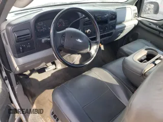 2005 Ford F-250 XL with VIN 1FTSF20PX5EA68218, listed as a Copart auction lot 86724404 with 258,036 mi miles and Salvage title. Bid and sale history available at DreamBid. Image 8.