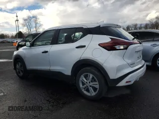 2024 Nissan Kicks S with VIN 3N1CP5BV1RL491860, listed as a Copart auction lot 49306025 with 32,400 mi miles and Salvage Title. Bid and sale history available at carsss.com. Image 2.