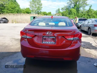 2013 Hyundai Elantra GLS z VIN 5NPDH4AE4DH405444, wystawiony jako IAAI lot #42201093 z przebiegiem 125 900 mil mil oraz . Historia ofert i sprzedaży dostępna na DreamBid. Obrazek 16.