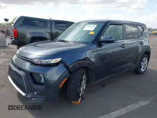 2020 Kia Soul LX with VIN KNDJ23AU7L7107950, listed as a IAAI auction lot 41963472 with 63,786 mi miles. Bid and sale history available at carsss.com. Image 17.