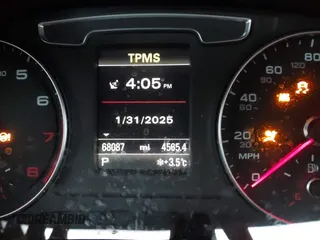 2017 Audi Q3 Premium Plus z VIN WA1JCCFS5HR000986, wystawiony jako IAAI lot #41471543 z przebiegiem 68 087 mil mil oraz . Historia ofert i sprzedaży dostępna na DreamBid. Obrazek 15.