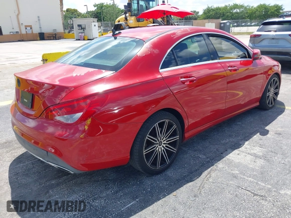 2017 Mercedes-Benz CLA 250 z VIN WDDSJ4EB7HN414193, wystawiony jako IAAI lot #41948084 z przebiegiem 130 298 mil mil oraz . Historia ofert i sprzedaży dostępna na DreamBid. Obrazek 4.