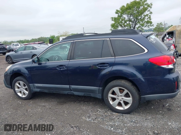 2014 Subaru Outback Premium with VIN 4S4BRBCCXE3280205, listed as a IAAI auction lot 42192715 with Not Provided miles and . Bid and sale history available at DreamBid. Image 15.
