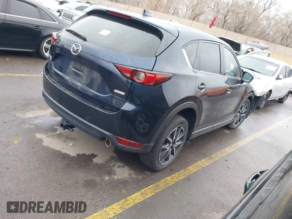 2018 Mazda CX-5 Grand Touring with VIN JM3KFBDM8J0345821, listed as a IAAI auction lot 41789284 with 1 mi miles. Bid and sale history available at carsss.com. Image 4.