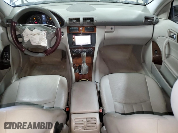 2006 Mercedes-Benz C 280 Luxury with VIN WDBRF92H16F752095, listed as a Copart auction lot 61414675 with 182,802 mi miles and Salvage title. Bid and sale history available at DreamBid. Image 8.