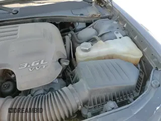 2022 Chrysler 300 Touring L с VIN 2C3CCADG3NH127382, выставлен на аукционе Copart как лот 86500405 с пробегом 53 355 миль миль и Списание • Salvage title. История ставок и продаж доступна на DreamBid. Изображение 13.