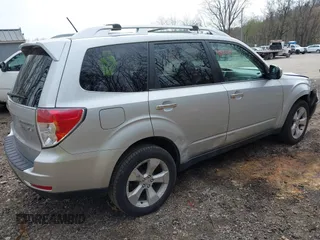 2011 Subaru Forester XT Touring с VIN JF2SHGGCXBH738260, выставлен на аукционе IAAI как лот 42002822 с пробегом 147 256 миль миль и . История ставок и продаж доступна на DreamBid. Изображение 4.