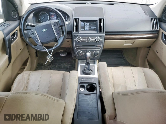 2015 Land Rover LR2 z VIN SALFP2BG3FH428577, wystawiony jako Copart lot #58002495 z przebiegiem 87 595 mil mil oraz Tytuł czysty. Historia ofert i sprzedaży dostępna na DreamBid. Obrazek 8.