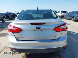 2012 Ford Focus SE с VIN 1FAHP3F22CL207300, выставлен на аукционе IAAI как лот 41680715 с пробегом 161 083 миль миль и . История ставок и продаж доступна на DreamBid. Изображение 16.