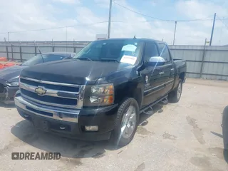 2011 Chevrolet Silverado 1500 LT with VIN 3GCPCSE06BG391860, listed as a IAAI auction lot 42077801 with 214,709 mi miles and . Bid and sale history available at DreamBid. Image 17.