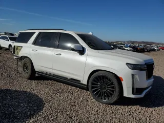 2022 Cadillac Escalade Sport Platinum with VIN 1GYS4GKL8NR129095, listed as a Copart auction lot 44631925 with 44,085 mi miles and Salvage Title. Bid and sale history available at carsss.com. Image 4.