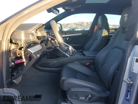2020 Lamborghini Urus z VIN ZPBUA1ZL1LLA06466, wystawiony jako Copart lot #75706274 z przebiegiem 9311 mil mil oraz Tytuł czysty. Historia ofert i sprzedaży dostępna na DreamBid. Obrazek 7.