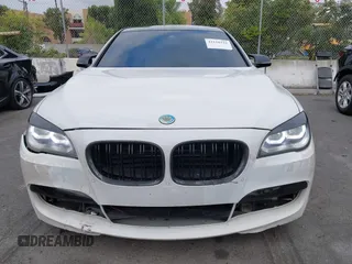 2013 BMW 7 Series 750Li xDrive with VIN WBAYF8C5XDD139832, listed as a IAAI auction lot 42110322 with 149,453 mi miles and . Bid and sale history available at DreamBid. Image 12.
