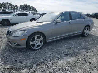 2009 Mercedes-Benz S-Class 5.5L V8 with VIN WDDNG71XX9A262756, listed as a Copart auction lot 44528295 with 80,649 mi miles and Salvage Title. Bid and sale history available at carsss.com. Image 1.
