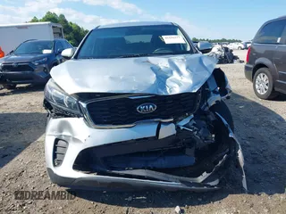 2019 Kia Sorento LX z VIN 5XYPG4A34KG574303, wystawiony jako IAAI lot #42191577 z przebiegiem 117 821 mil mil oraz . Historia ofert i sprzedaży dostępna na DreamBid. Obrazek 11.