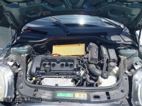 2010 MINI Hardtop with VIN WMWMF3C5XATZ23107, listed as a IAAI auction lot 42732300 with 100,747 mi miles and . Bid and sale history available at DreamBid. Image 10.